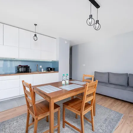 Apartment Wroblewskiego 2-bedroom By Bookinghost
